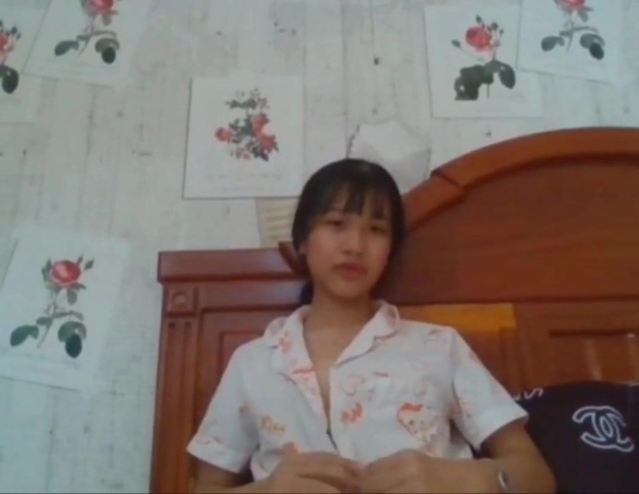 Gạ e rau non hs mới quen k bt móc dạy cho e cách móc rồi bắt cạo lông lồn xem bím p2